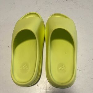 Adidas Yeezy Mens Yellow Slides Size 11